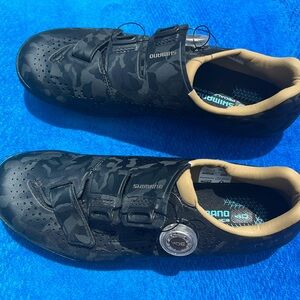 Shimano Gravel Shoe. 40 UK Never worn. Decided not to clip in